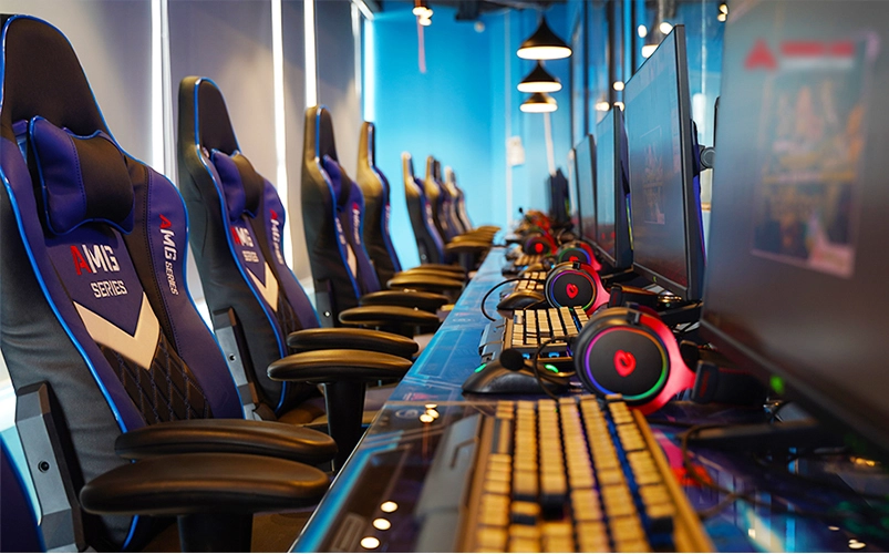 uproad game center cyber game 130 may tai ha dong ha noi 15